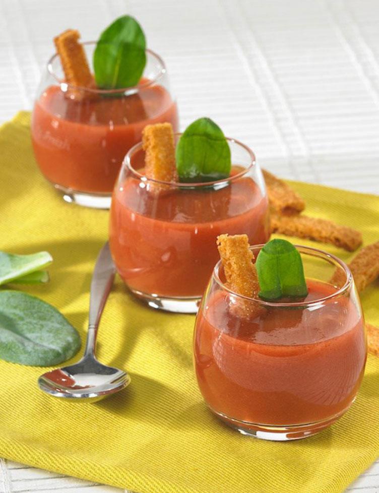 Gaspacho de tomates a la mertensia